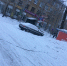 В Ухте у бара "Арбат" с крыши упала глыба льда и оборвала провода - Uhta24.Ru