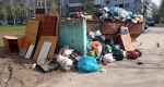 Ухтинцы возмущены: пустырь у Первомайской площади завален мусором
