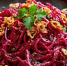 Вкусный салат со свеклой: домашних от него за уши не оттащить — легкий и быстрый рецепт - Pro Город Ухта
